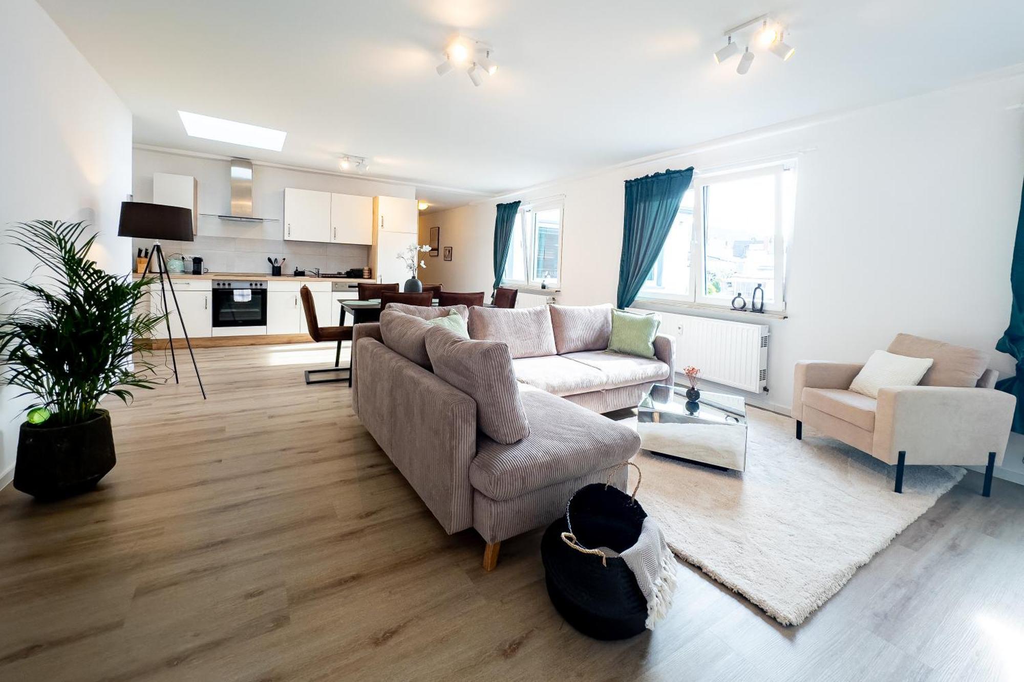 Ferienwohnung Fuer 6: Zentrum, Wifi, Tv, Kueche, Neu Бад-Нойенар-Арвайлер Экстерьер фото