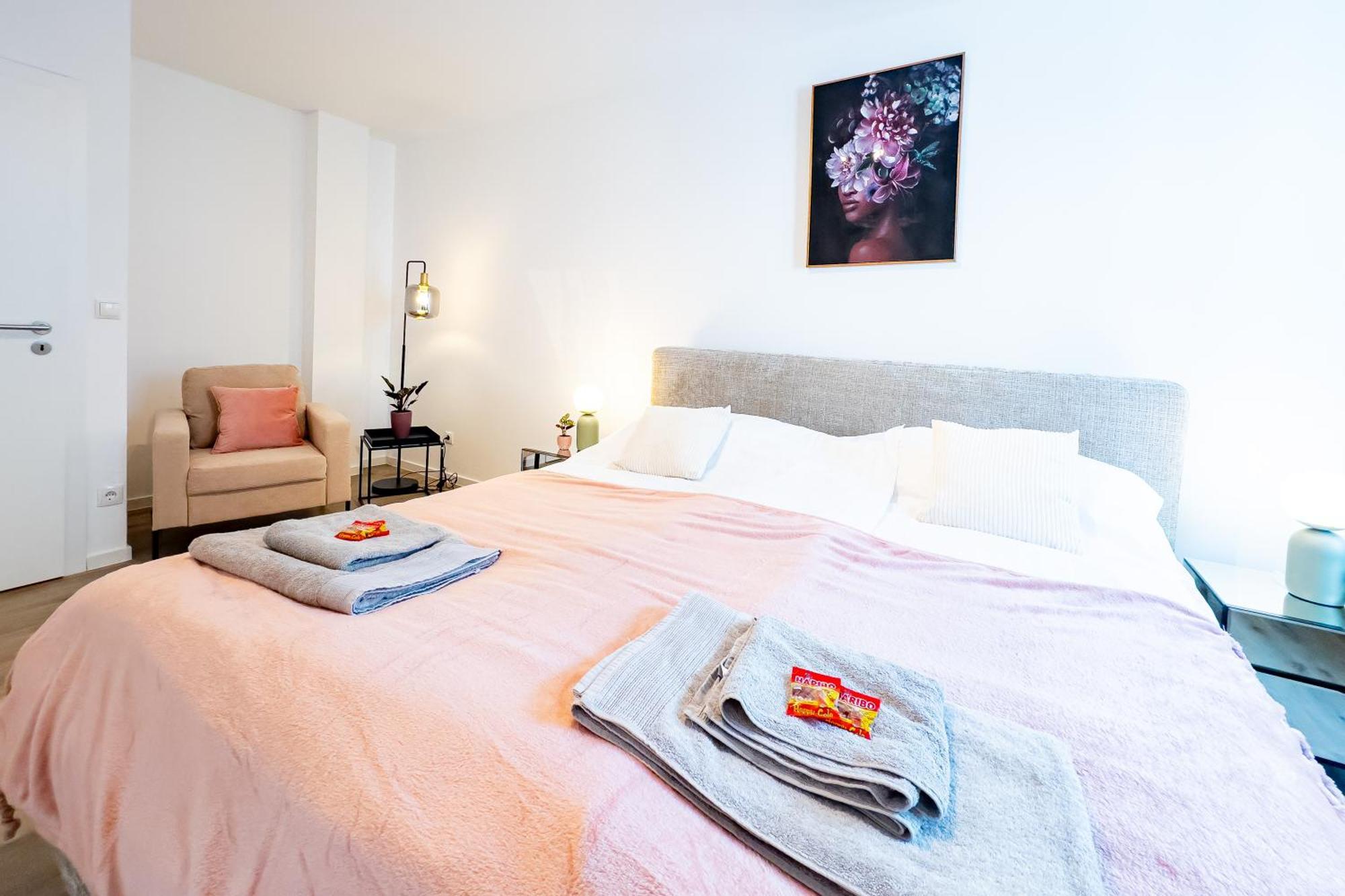 Ferienwohnung Fuer 6: Zentrum, Wifi, Tv, Kueche, Neu Бад-Нойенар-Арвайлер Экстерьер фото