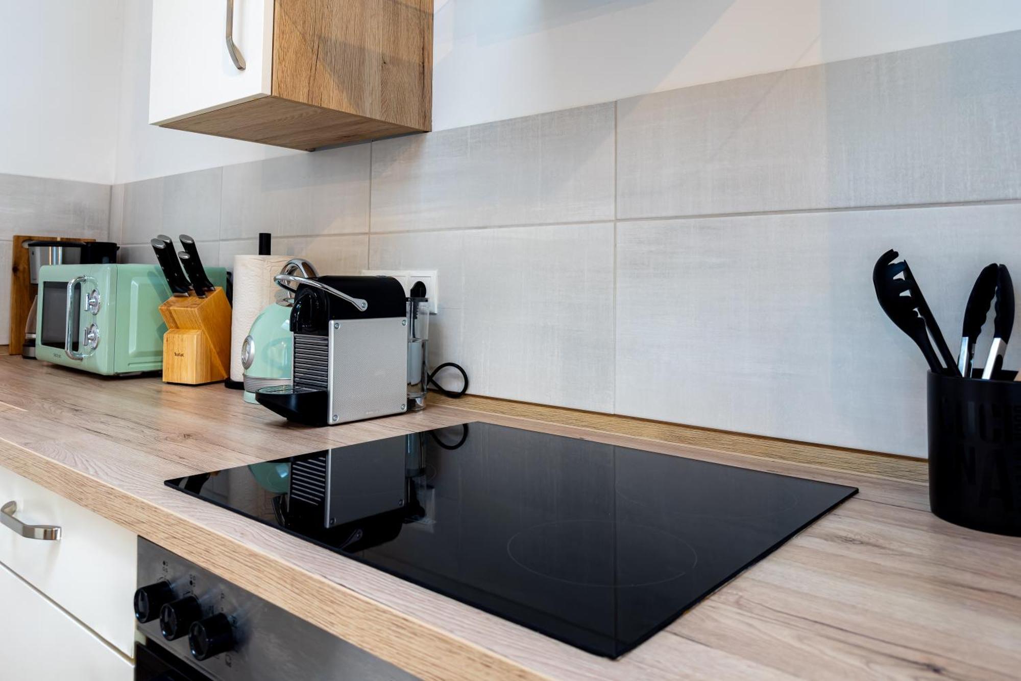 Ferienwohnung Fuer 6: Zentrum, Wifi, Tv, Kueche, Neu Бад-Нойенар-Арвайлер Экстерьер фото